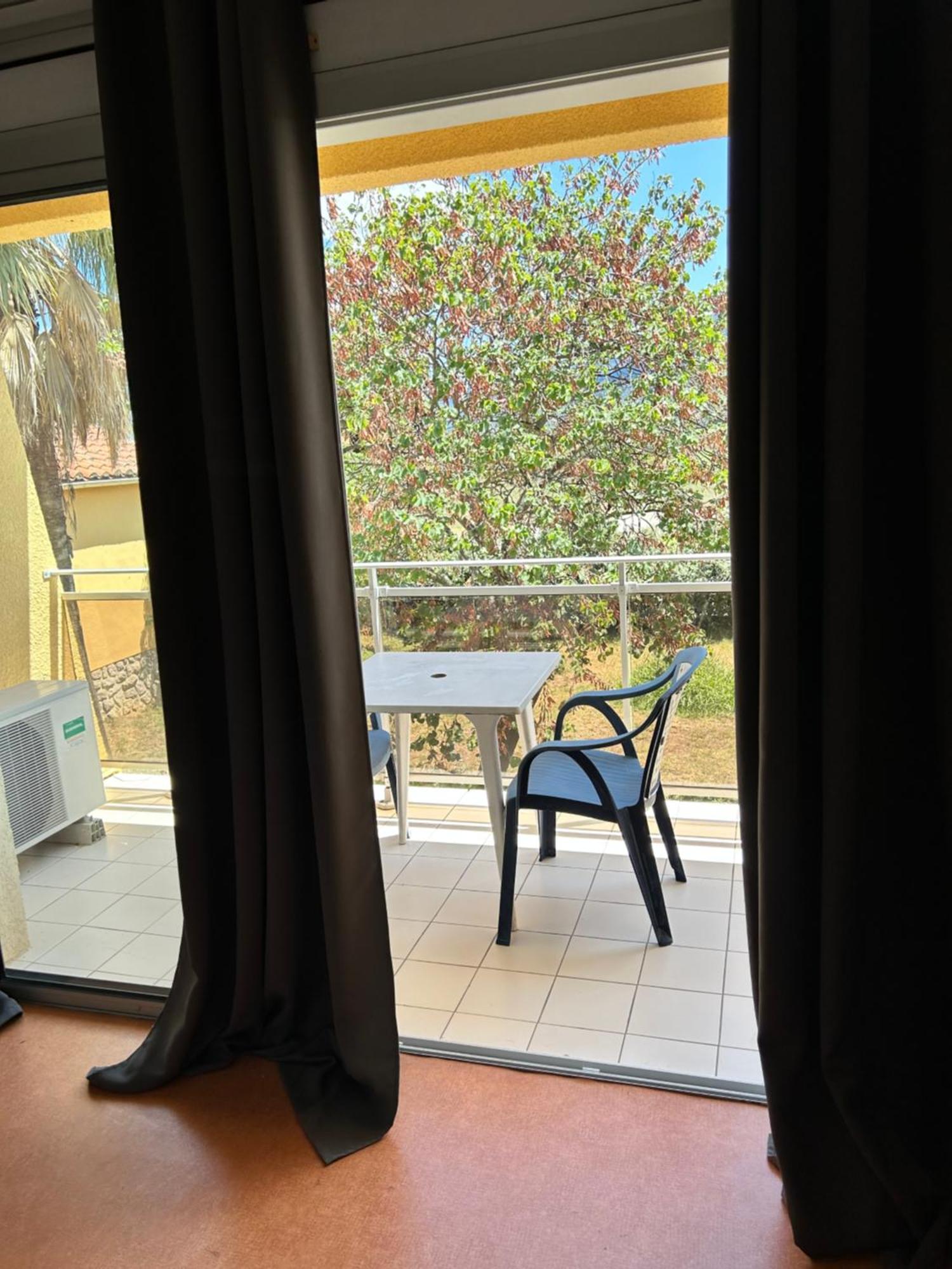 Hotel La Garenne Tresserre Ngoại thất bức ảnh